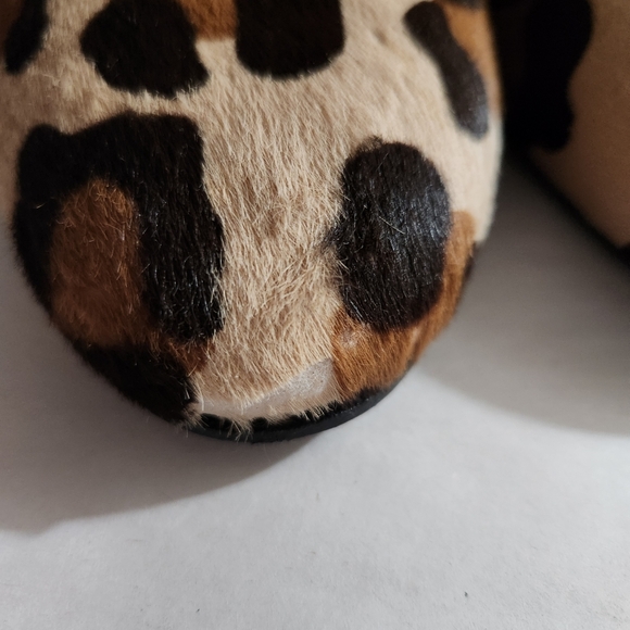 Margaux The Heel Leopard Print Hair Calf Upper Block Heels Size 39 Sz 8.5 - Picture 10 of 11